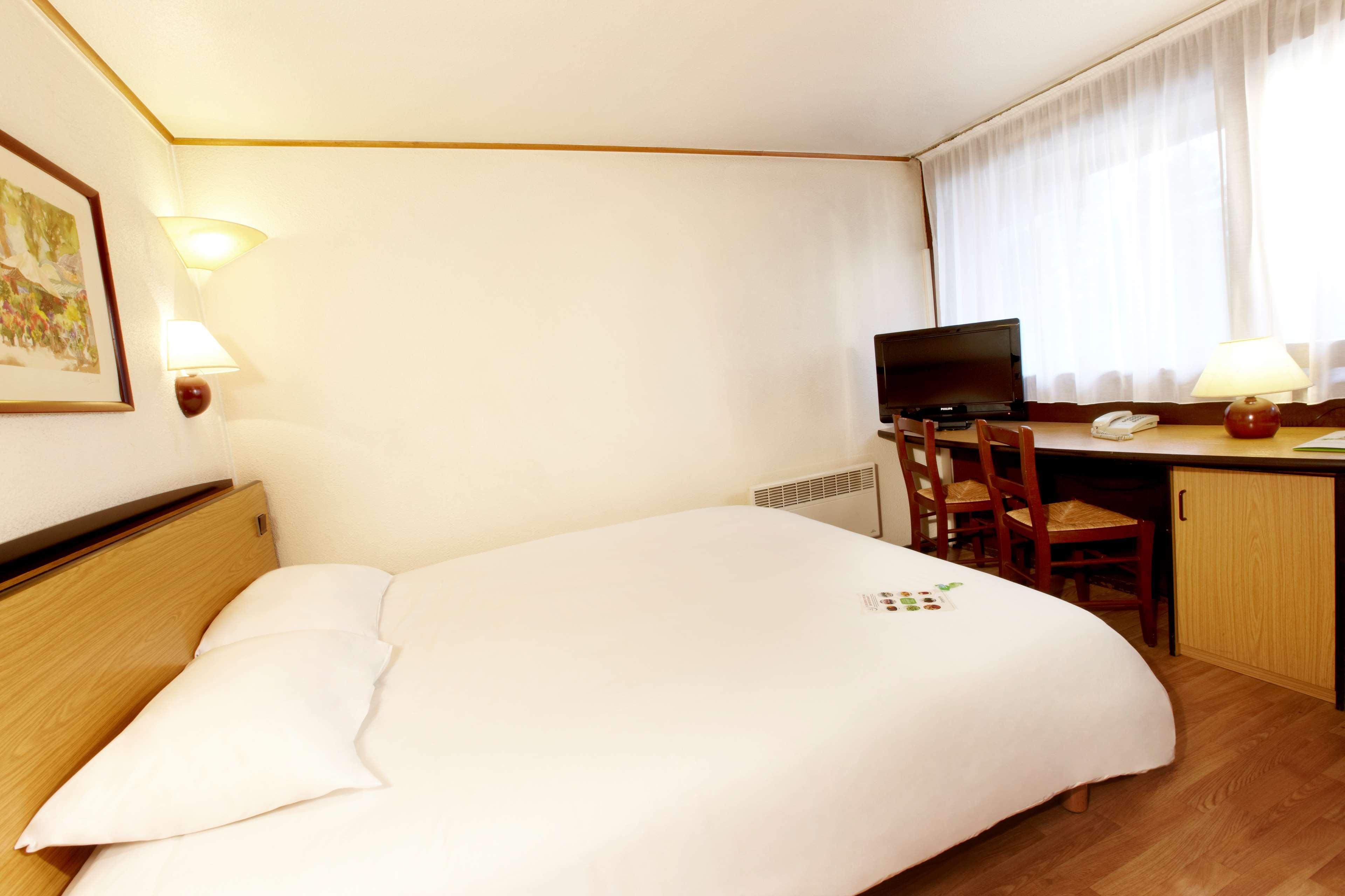 Campanile Colmar - Parc Des Expositions Hotel Exterior photo